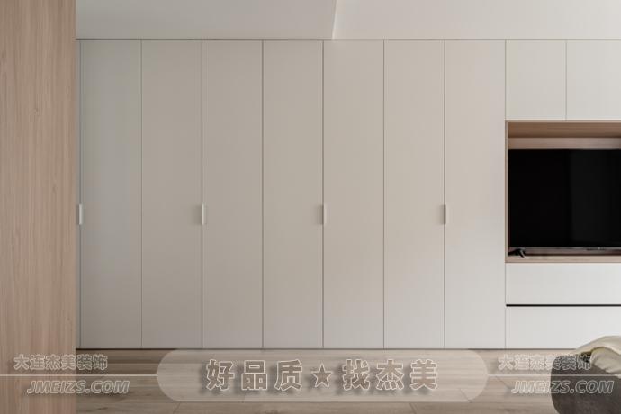 大連裝修潮流趨勢(shì)之現(xiàn)代簡(jiǎn)約案例賞析典雅素凈溫潤空間10.png